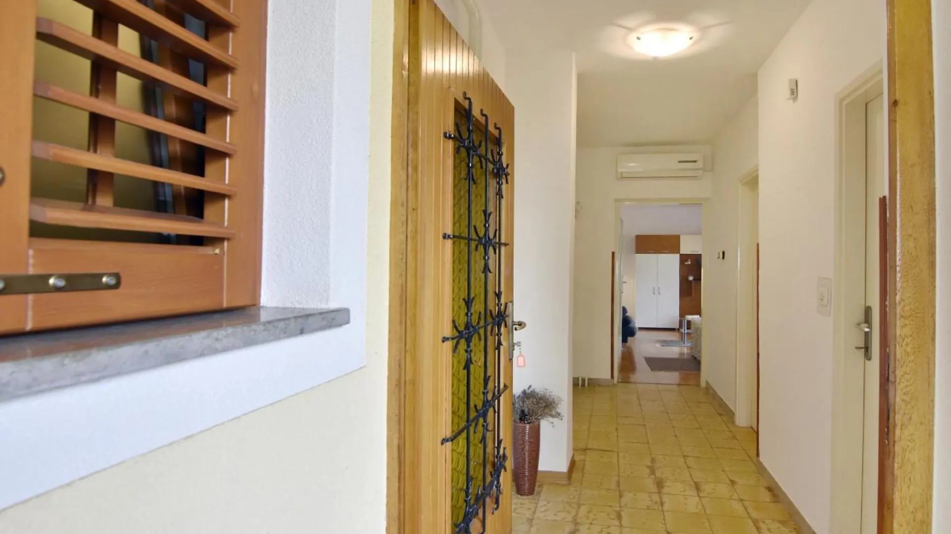 Apartments With A Parking Space Umag - 22464